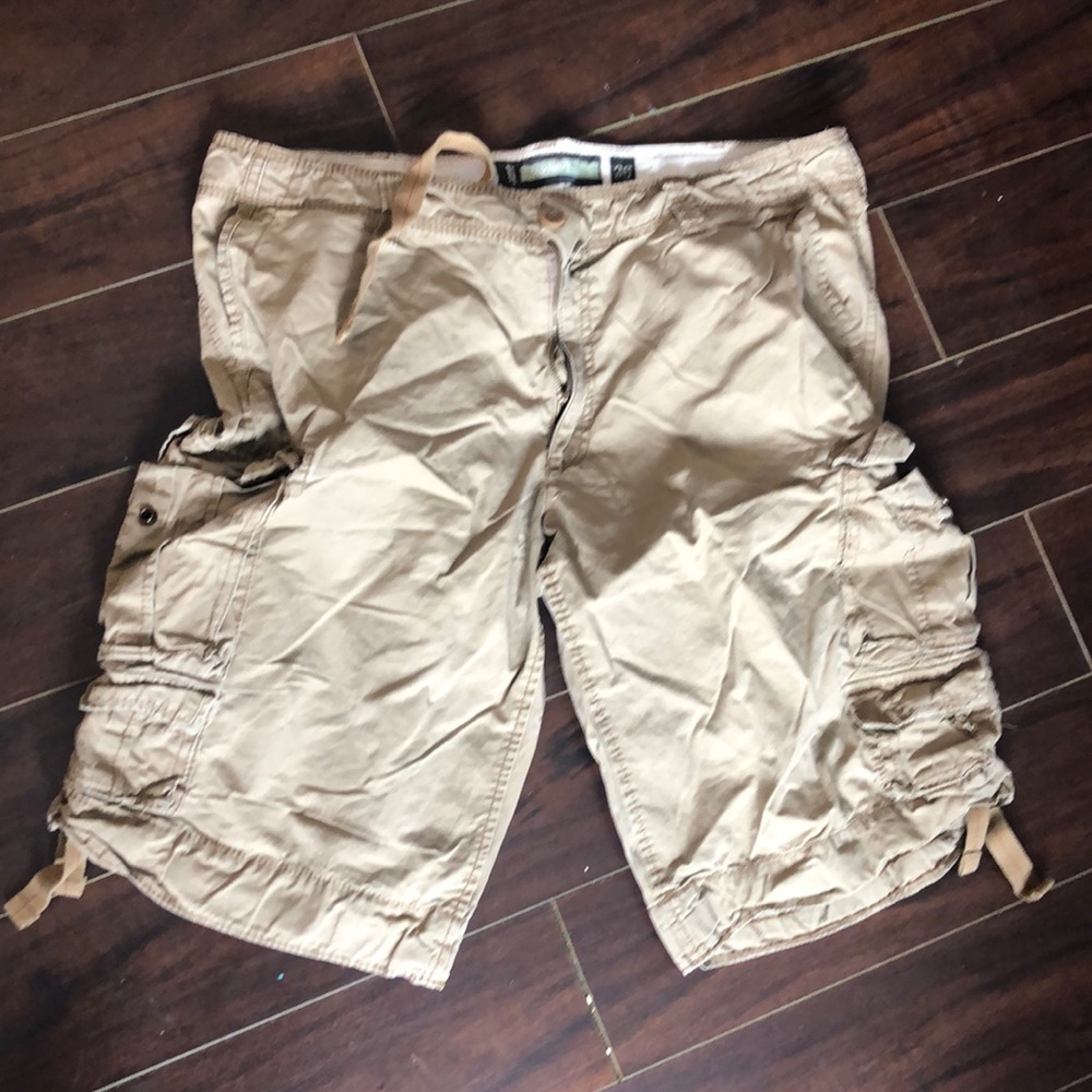 Old Navy loose cargo shorts